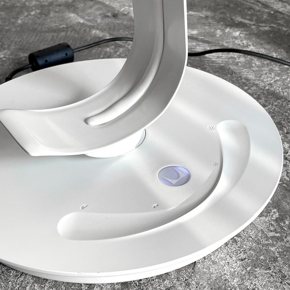 ハーマンミラー Herman Miller リーフライト Leaf light ホワイト テーブルライト パーソナルライト デスクライト 卓上照明 調光機能付き イヴ・ベアール ■