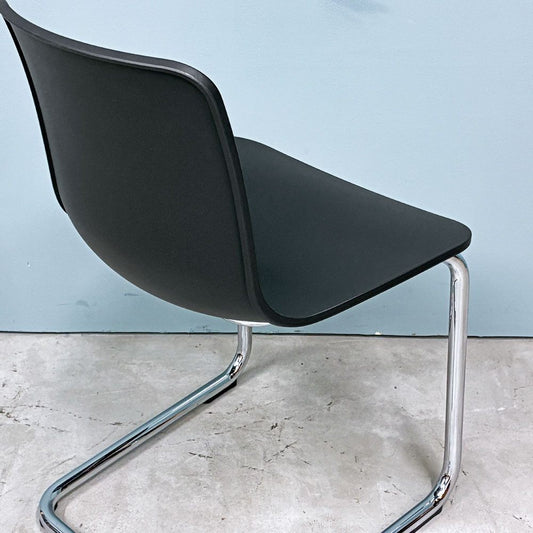 ヴィトラ Vitra ハル RE キャンチレバー HAL RE CANTILEVER ダイニングチェア ジャスパー モリソン ブラック カンチレバー モダン B ◎