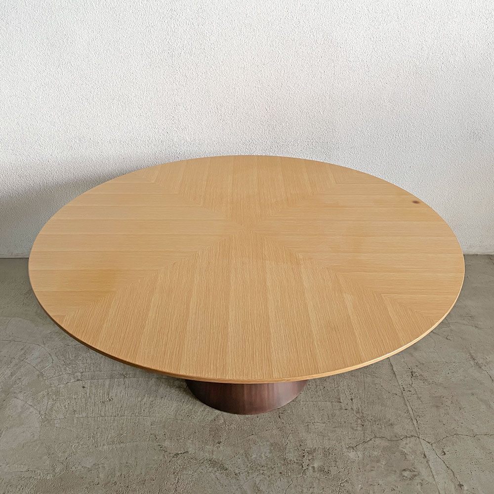 カーサブク CASA BUKU ダイニングテーブル ラウンド Φ150cm ウッド天板 スチールベース 横堀建築設計事務所 〓