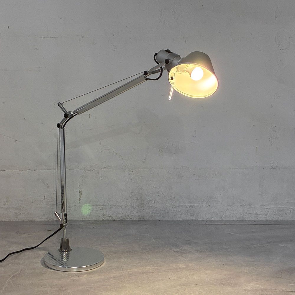 アルテミデ Artemide トロメオテーブル Tolomeo Table アルミ デスクライト テーブルライト ミケーレ・デ・ルッキ 定価￥93.500- ★