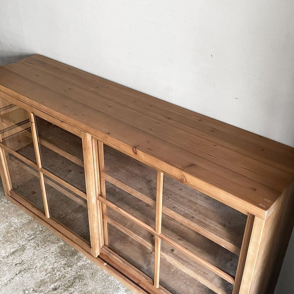 クラッシュゲート CRASH GATE ノットアンティークス Knot Antiques ハチス サイドキャビネット w175cm 杉古材 ガラス 展示美品 ■
