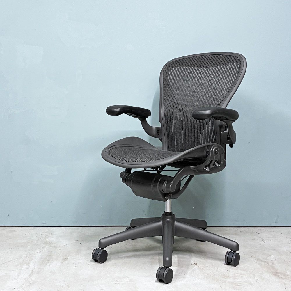 ハーマンミラー Herman Miller アーロンチェア クラシック Bサイズ ポスチャーフィット フル装備 グラファイトベース デスクチェア オフィスチェア 2019年製 ◎