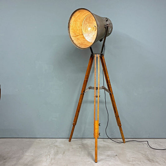 ビンテージ Vintage トライポッド フロアスタンド 3脚 リメイク フロアランプ インダストリアル スポットライト 測量機 店舗什器 ◎