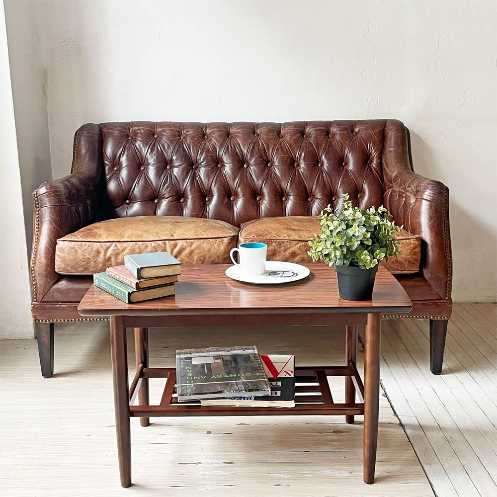 UKビンテージ チェスターフィールド 2シーターソファ ラブソファ 本革 鋲打ち スタッズ 英国家具 ★