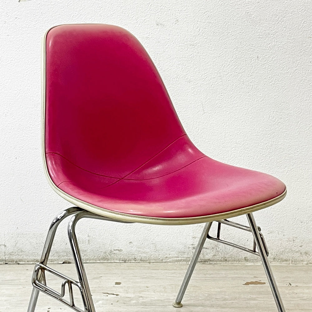 ハーマンミラー Herman Miller サイドシェルチェア サード 3rdビンテージ PVCレザー FRP製 スタッキングベース イームズ D ●