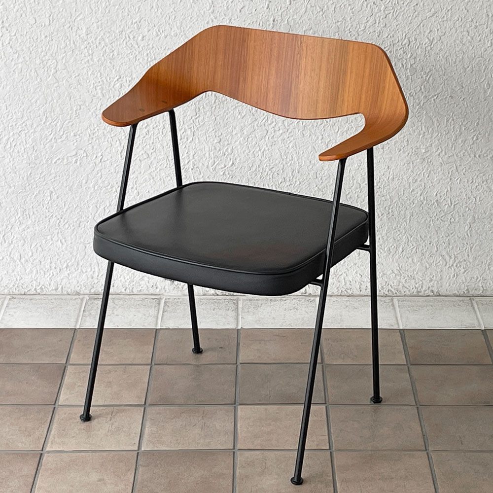 ケースファニチャー Case Furniture 675チェア ウォールナットフレーム×レザーシート 本革 ロビンデイ Robin Day アクタス取扱い ◇