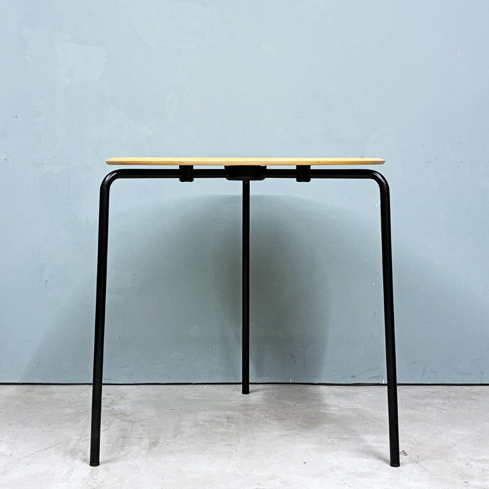 エンゲルブレヒト Engelbrechts ケヴィ KEVI 2010 ダイニングテーブル オーク材 プライウッド カフェテーブル 70cm 3本脚 ヨルゲン・ラスムッセン デンマーク 未使用品 B ◎