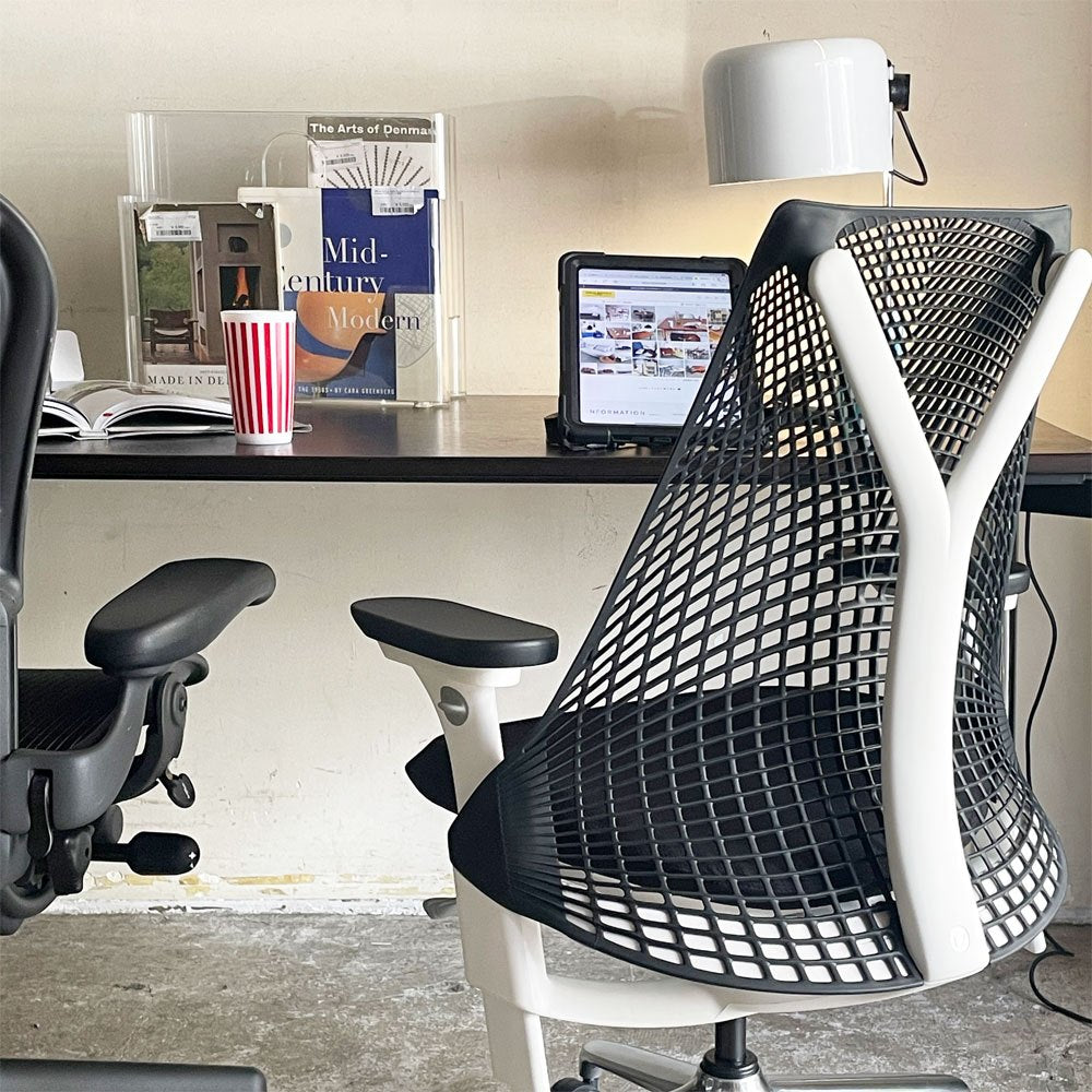 ハーマンミラー HermanMiller セイルチェア SAYL Chair ブラック サスペンションミドルバック アジャスタブルアーム 2023年製 イヴ・ベアール モダンデザイン ■