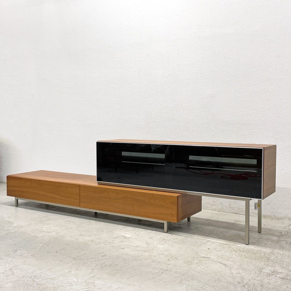 ボーコンセプト BoConcept ボラーニ Volani AVボード テレビボード スライド式 ウォールナット材 モダン ナチュラル 〓