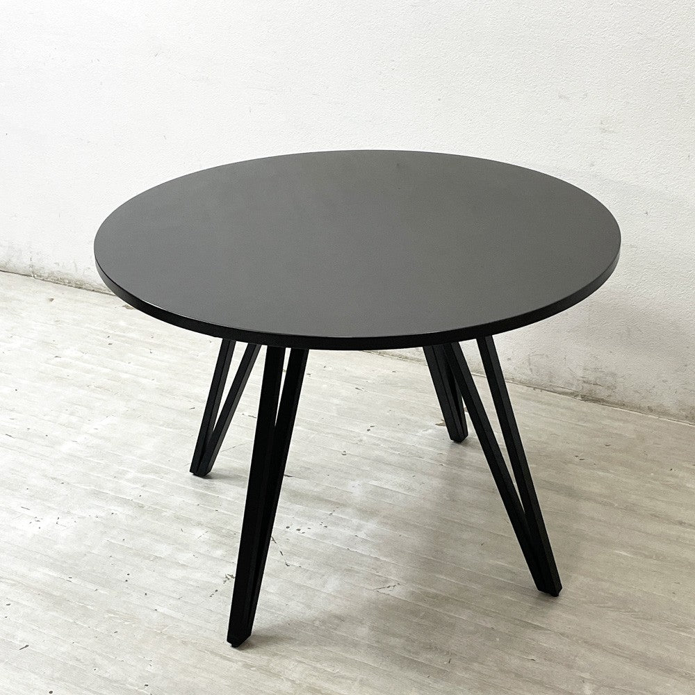 かなでもの KANADEMONO ザ・カフェテーブル THE CAFE TABLE トライアングル 4pin ラウンド Φ100cm ラバーウッド × スチール ブラック ●