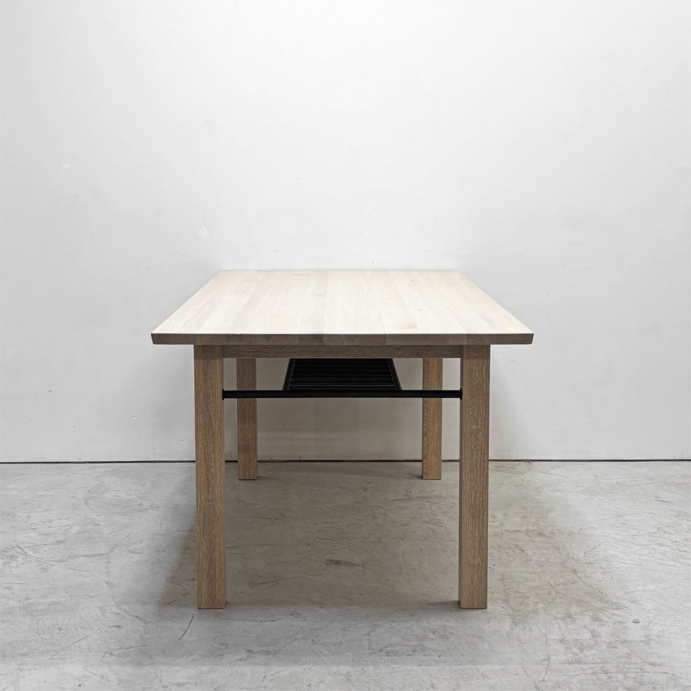 イヨベ工芸社 IYOBE フォーク FOLK ダイニングテーブル ミズナラ材 パウダーホワイト W180cm ナチュラルデザイン 定価￥356,000- ●