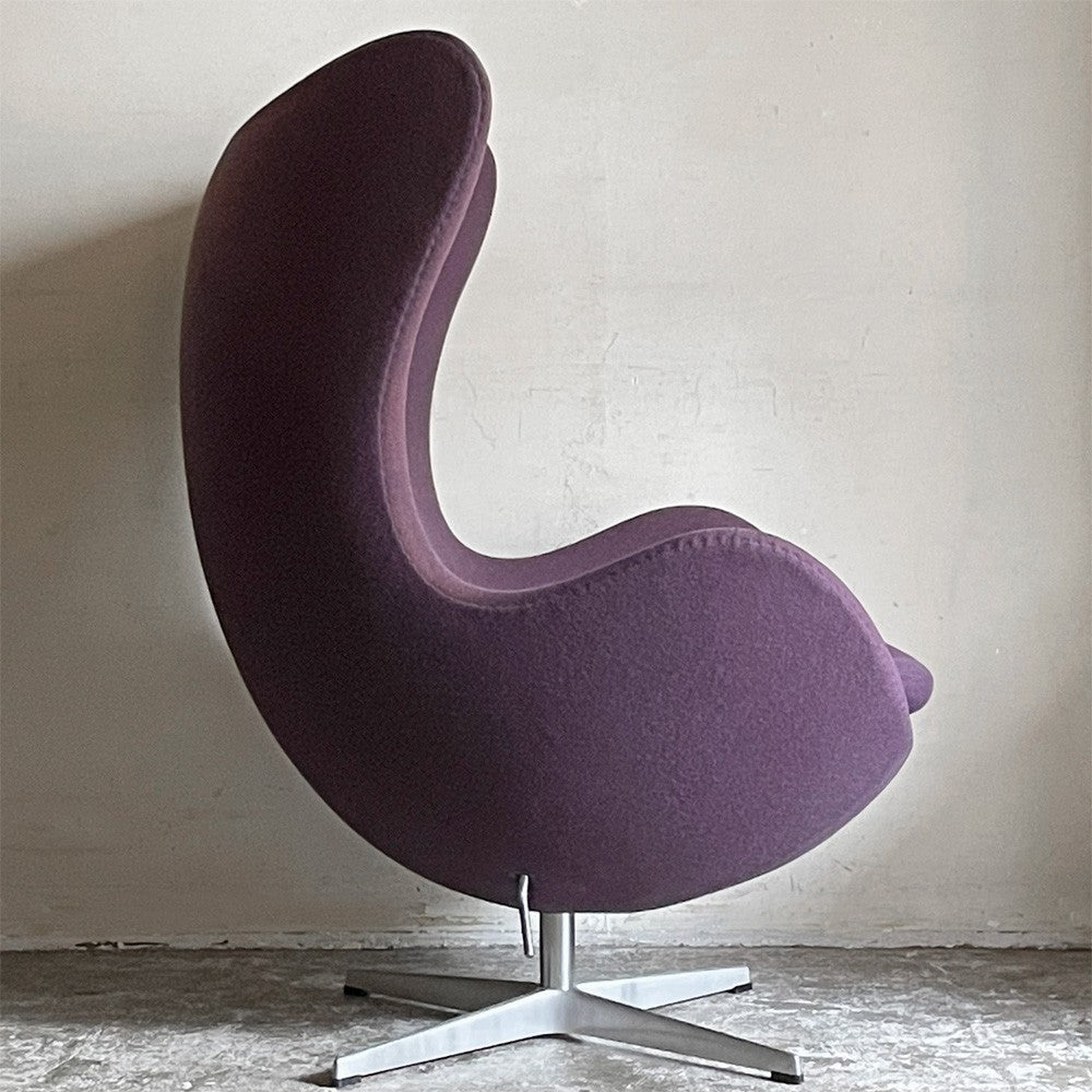 フリッツハンセン Fritz Hansen エッグチェア Egg chair ラウンジチェア ファブリック パープル系 アルネ・ヤコブセン 参考定価￥1,185,800～ ■