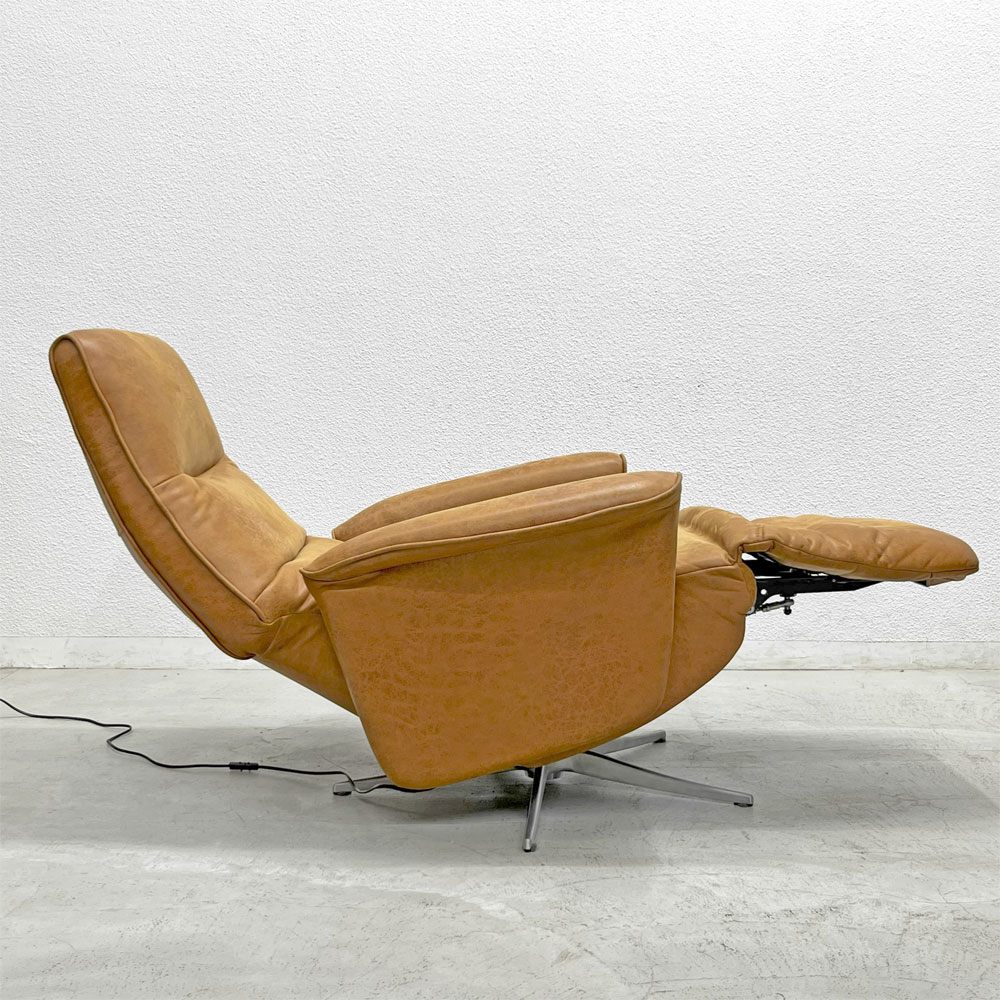 リラックスフォーム RELAX FORM エレノア ELENORE リクライニング 1pソファ パーソナル電動チェア レザーテックス 関家具 展示美品 〓