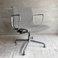 ハーマンミラー Herman Miller ビンテージ アルミナムグループ マネジメントチェア デスクチェア マハラム生地 ジラード Facets張り 固定脚 4本脚 イームズ ミッドセンチュリー♪