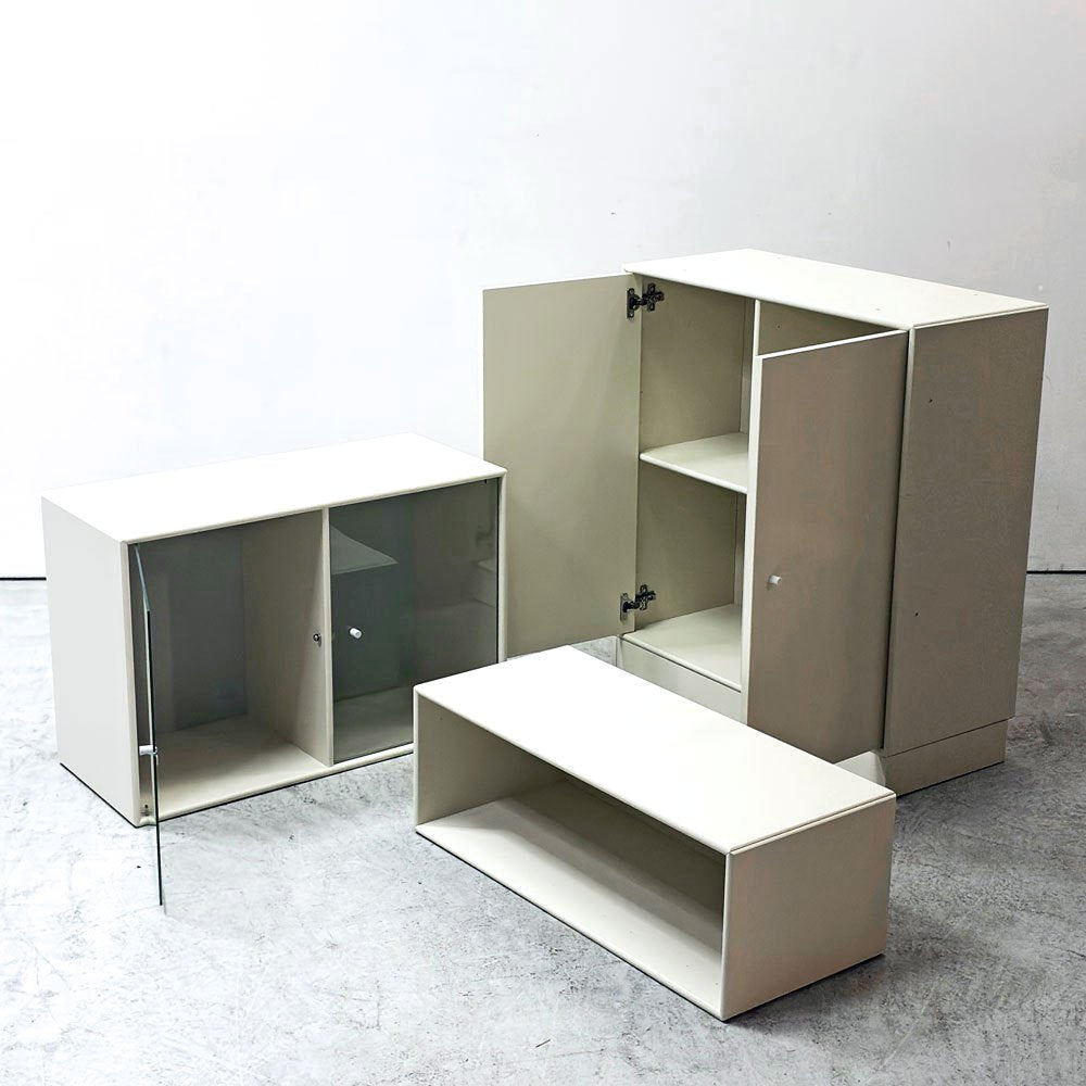 モンタナ MONTANA システムシェルフユニット SYSTEM SHELF UNIT 4ユニット キャビネット 木製扉＆ガラス扉＆ラック＆台輪 デンマーク ●