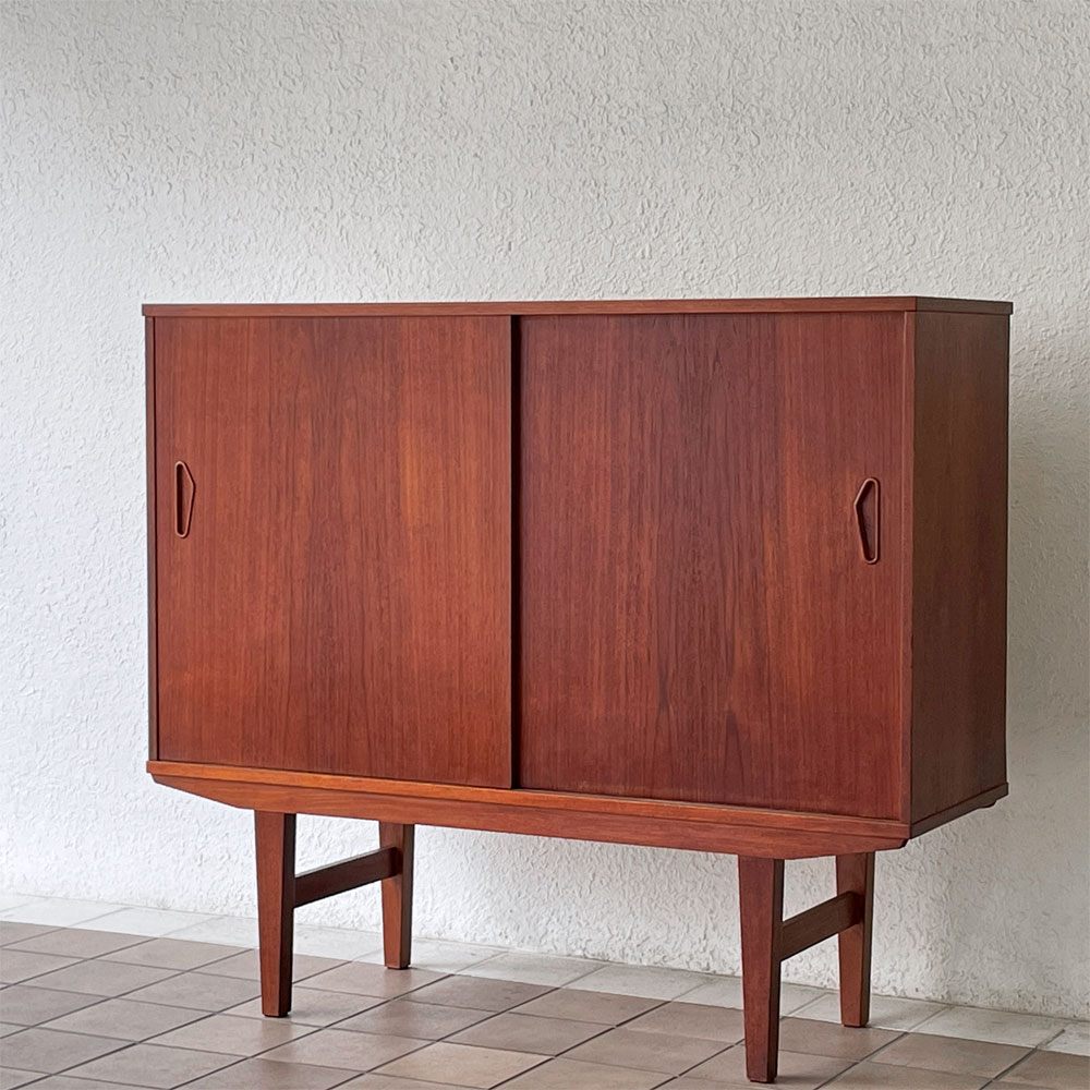 デンマークビンテージ Danish Vintage サイドボード キャビネット チーク材 W128×H111cm 北欧家具 ◇