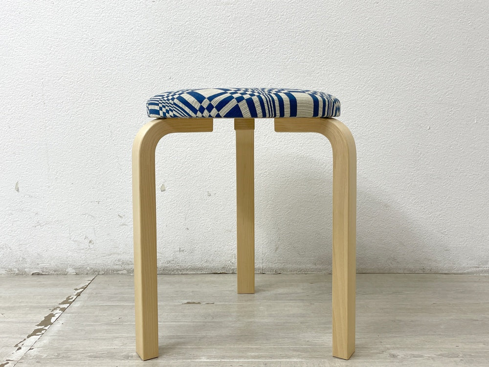 アルテック artek スツール60 Stool60 スツール 3本脚 バーチ材 ヨハンナ・グリクセン BEAMS Fennica別注 ドリス ブルー アルヴァ・アアルト 北欧家具 ●