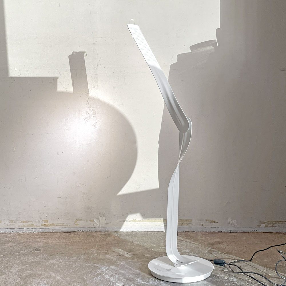 ハーマンミラー Herman Miller リーフライト Leaf light ホワイト テーブルライト パーソナルライト デスクライト 卓上照明 調光機能付き イヴ・ベアール ■
