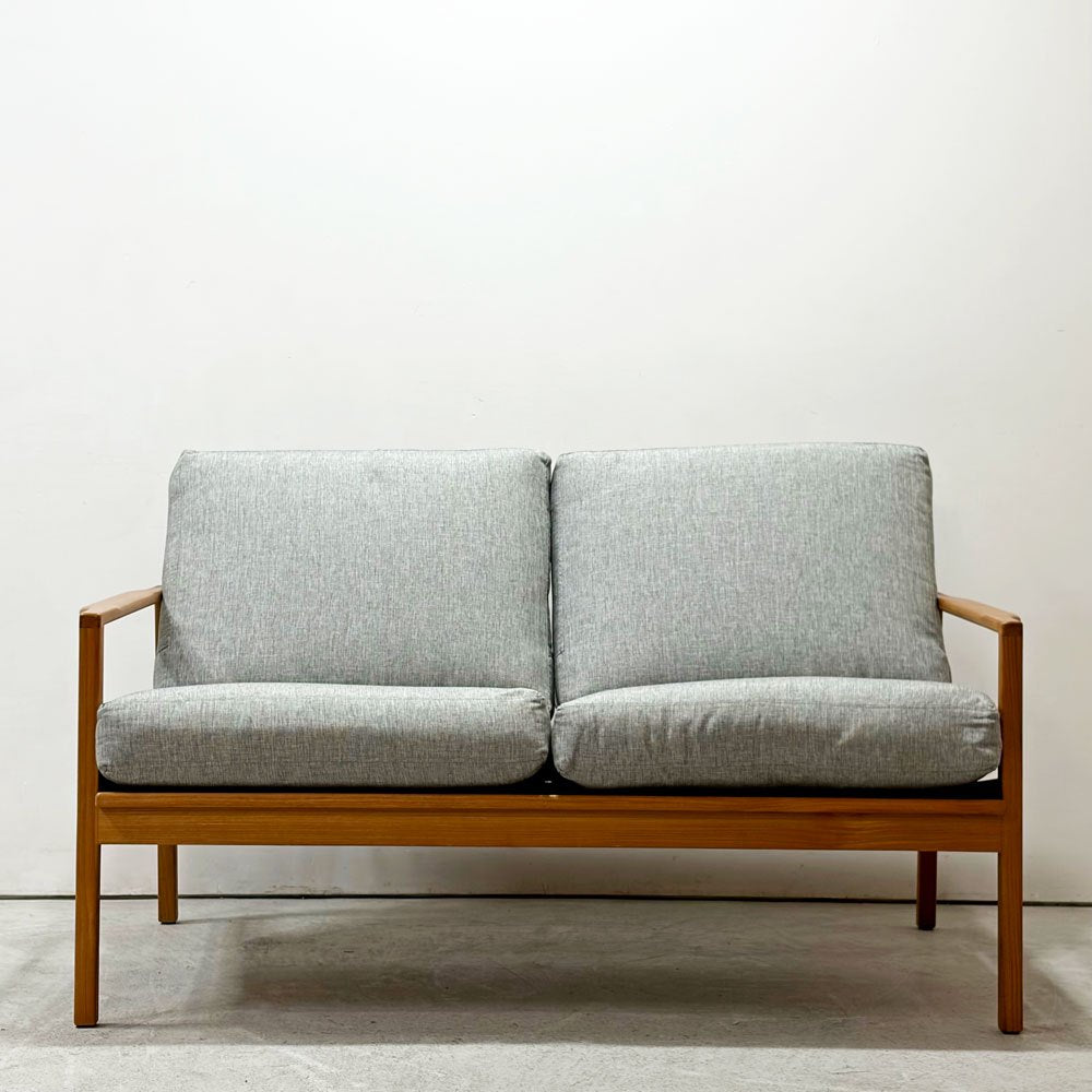 クロロス CHLOROS ケージバック Cage Back 2シーター ソファ チーク材 W131cm グレー系 ファブリック 北欧スタイル 定価￥112,200- ●