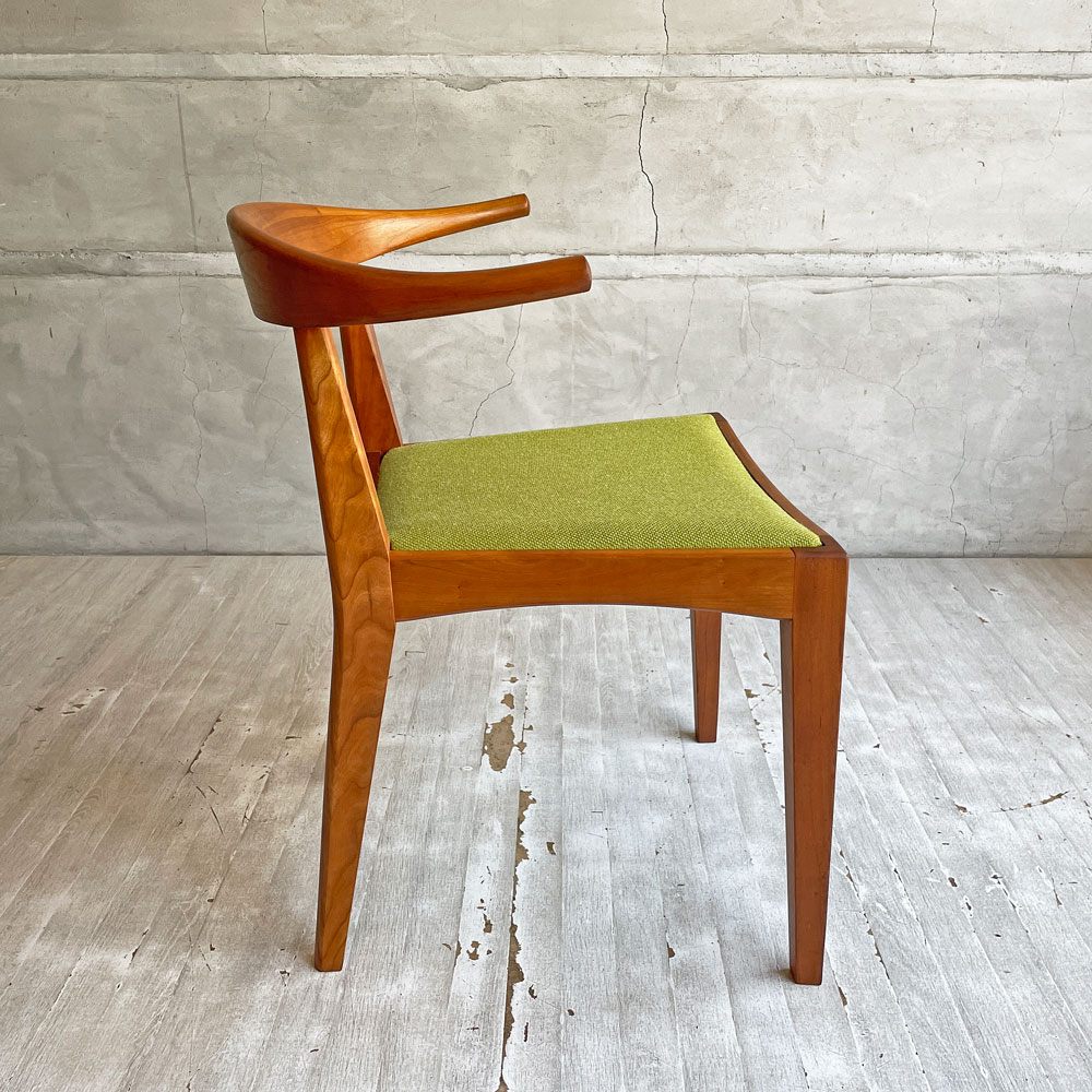 ウッドユウライクカンパニー WOOD YOU LIKE COMPANY アイチェア クッション AI CHAIR ハーフアームチェア チェリー無垢材 ファブリック ライトグリーン ファブリック 座面張替済 B ♪