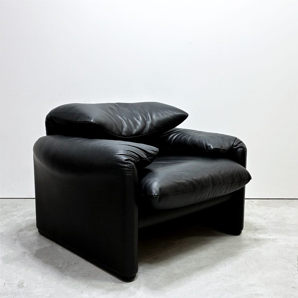 カッシーナイクスシー Cassina ixc マラルンガ MARALUNGA 675-1Pソファ 本革 ヴィコ・マジストレッティ 定価約￥1,144,000- ●