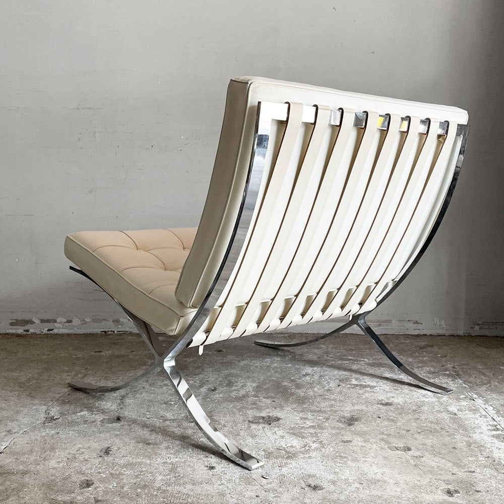 バルセロナチェア Barcelona Chair 1シーター レザー ホワイト リプロダクト品 1シーターソファ ミース・ファン・デル・ローエ モダンデザイン ■