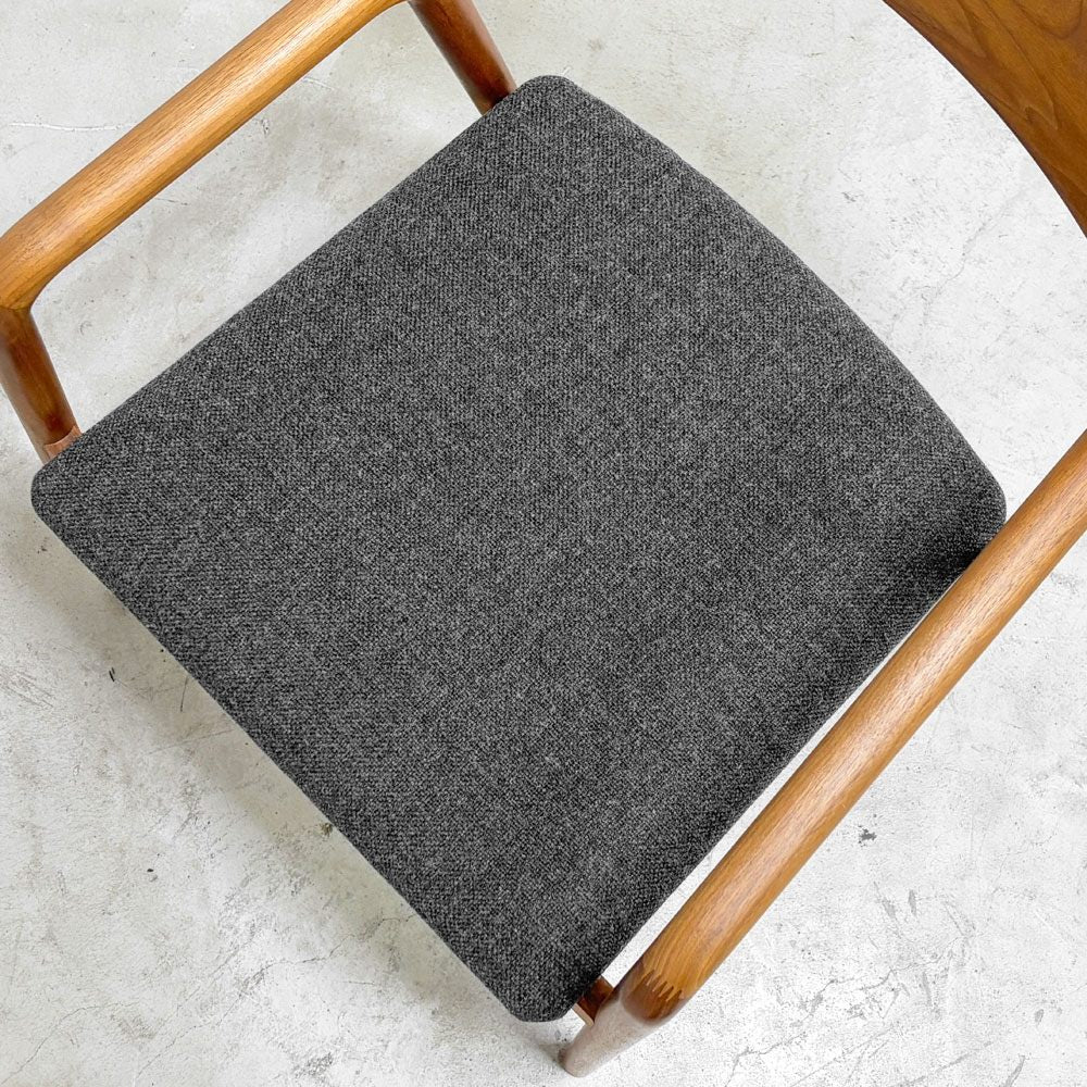 宮崎椅子製作所 ペペチェア PEPE side chair 背無垢タイプ ウォールナット ファブリック グレー系カラー フィンガージョイント 村澤一晃 参考定価￥77,440- B ●