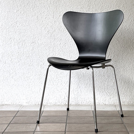 フリッツハンセン Fritz Hansen 3107 セブンチェア ラッカー仕上げ ブラック スタッキング アルネ・ヤコブセン デンマーク 北欧家具 ◇