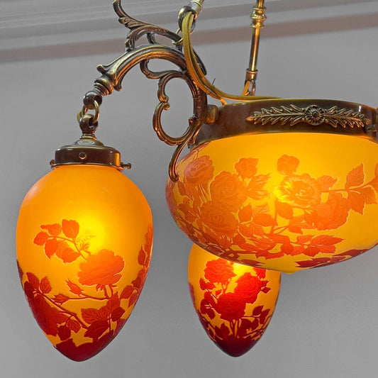 エミール・ガレ スタイル  Émile Gallé Style シャンデリア カメオ彫り 4灯 ガラス アンティークブロンズ  ●