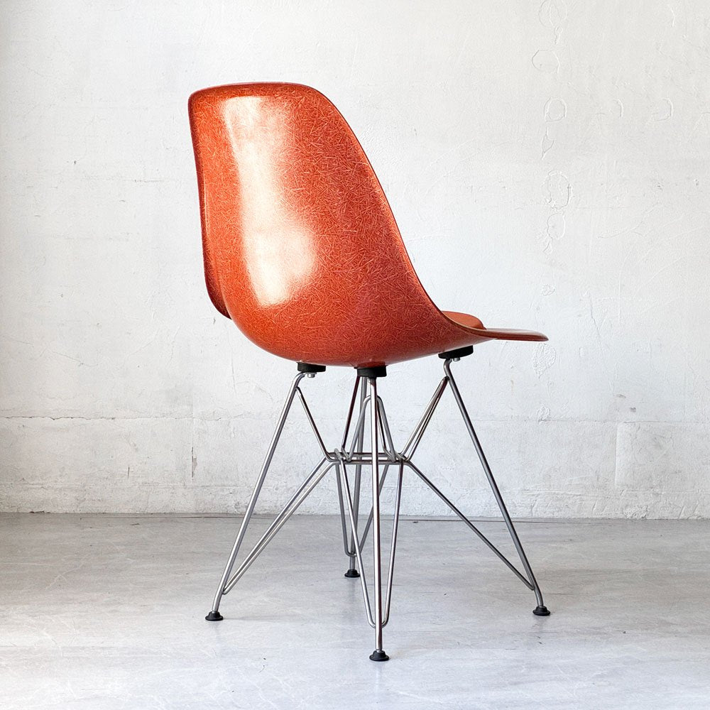 ハーマンミラー Herman Miller サイドシェルチェア 2019年製 FRP テラコッタ エッフェルベース イームズ クッション付き ミッドセンチュリー ★