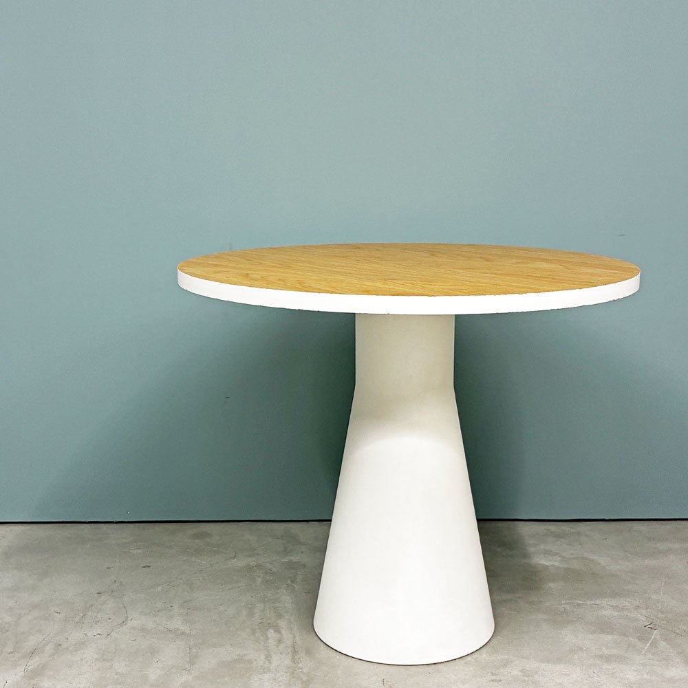 アンドリューワールド Andreu World リバーステーブル REVERSE カフェテーブル BM4520 オーク材天板 ラウンド Φ90cm 参考定価￥222,200- ◎
