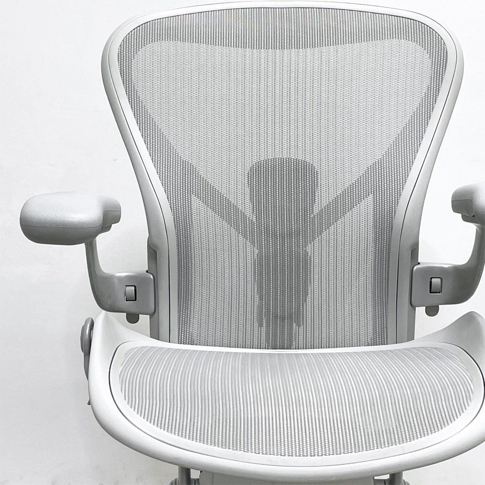 ハーマンミラー Herman Miller アーロンチェア リマスタード フル装備 Bサイズ ミネラル ポスチャーフィットSL デスクチェア オフィスチェア ビル・スタンフ ＆ ドン・チャドウィック ●