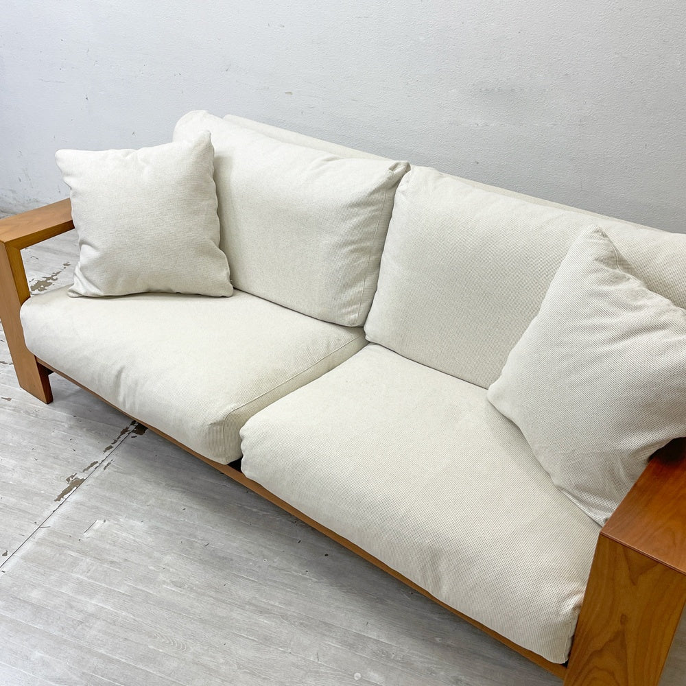 家具蔵 KAGURA モデルノ MODERNO 3Pソファ チェリー無垢材 ファブリック 現状品 ●