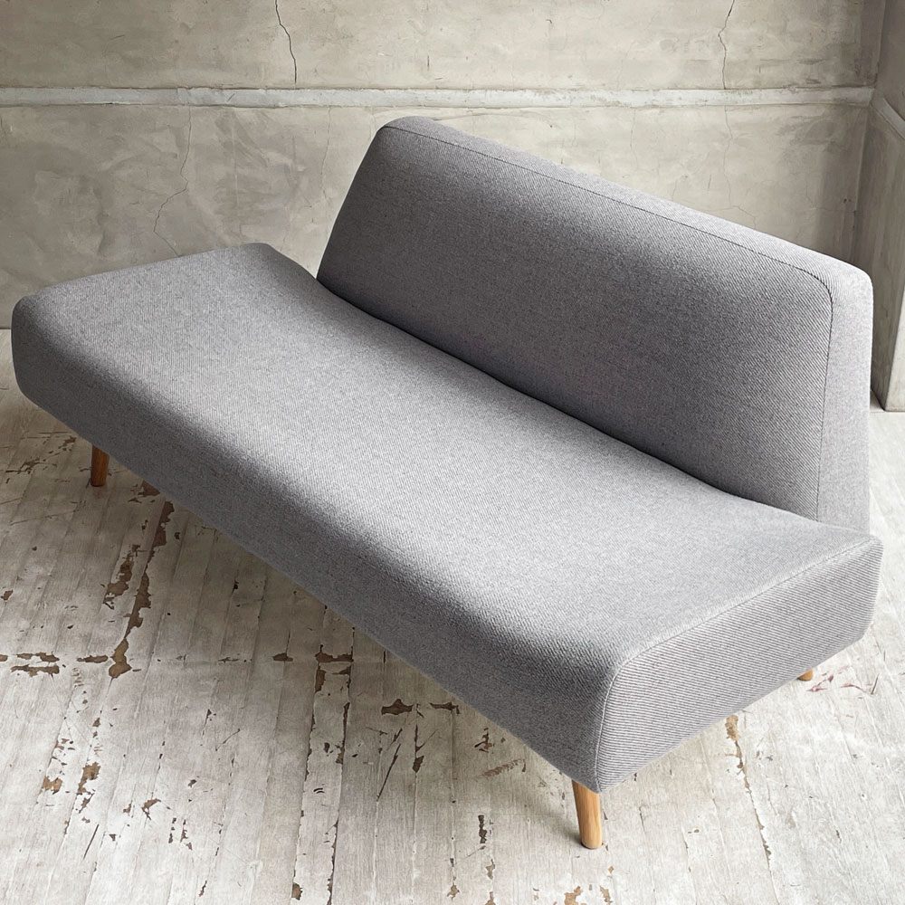 イデー IDEE アーオ ソファ AO SOFA 2シーター 2Pソファ 2人掛け グレー 岡嶌要 モダンデザイン 定価￥89,900- 美品 ♪