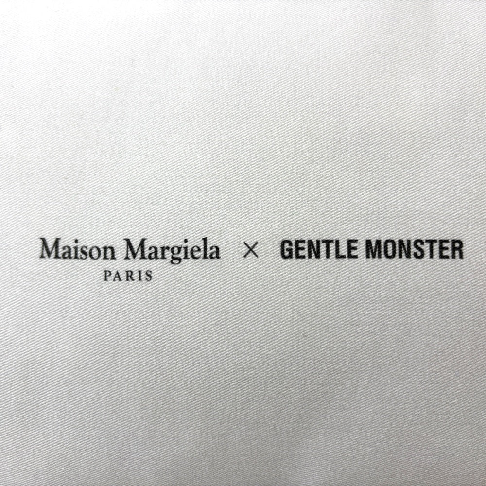 メゾンマルジェラ × ジェントルモンスター Maison Margiela GENTLE MONSTER コラボクッション プリント グラムスラム ノベルティ 非売品 ●