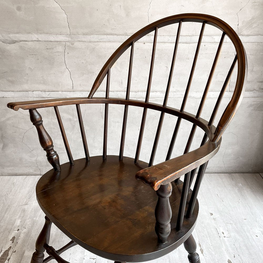 USビンテージ ウィンザーチェア No.40 木製肘付き椅子 アームチェア ダイニングチェア クラシカルデザイン Leavens社製 アメリカ♪