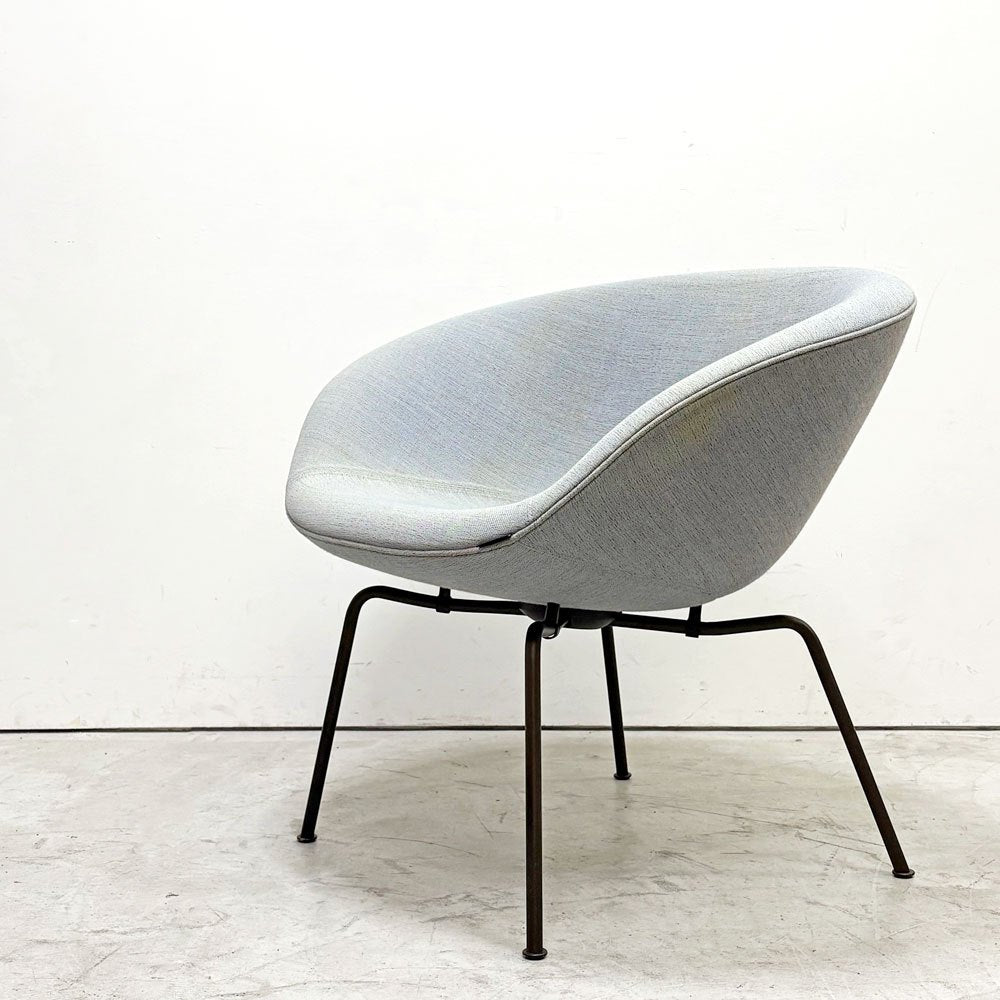 フリッツハンセン Fritz Hansen ポットチェア POT Chair ラウンジチェア ファブリック クリスチャンハウン ライトグレー系 スチールレッグ アルネ・ヤコブセン Arne Jacobsen  ●