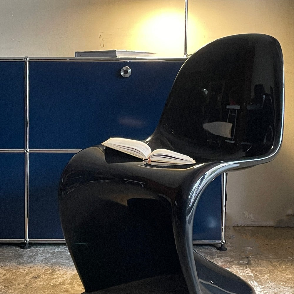 ヴィトラ vitra パントンチェア クラシック FRP製 グロスラッカー仕上げ ブラック ヴェルナー・パントン Verner Panton スペースエイジ ミッドセンチュリー 名作家具 定価￥257,400-■
