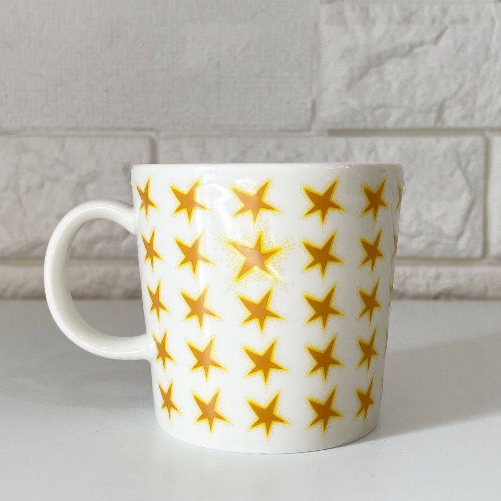 アラビア ARABIA スター STAR クリスマス マグ カップ ピエタリ・ポスティ 2004年限定 北欧雑貨 ◎