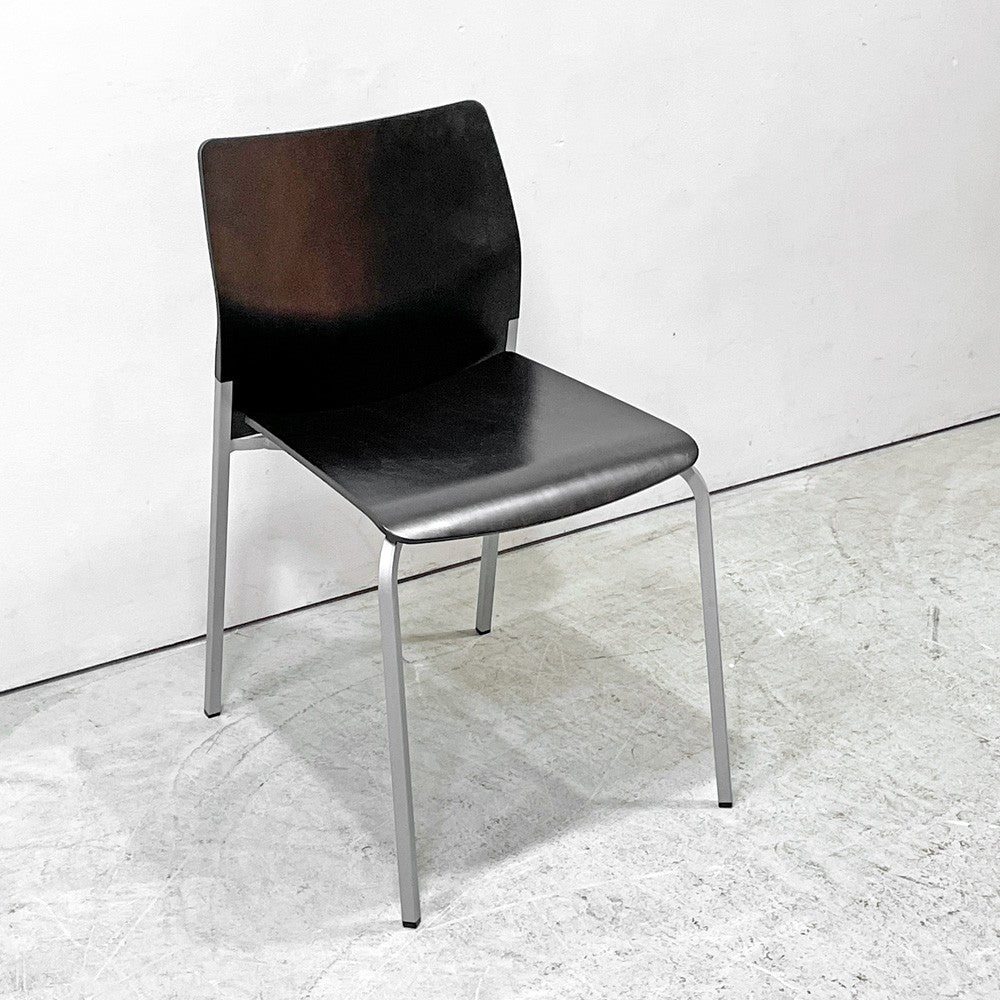 カッシーナイクスシー Cassina ixc. ロビン ROBIN スタッキングチェア ダイニングチェア プライウッド ブラック モダンデザイン 廃番 A ●