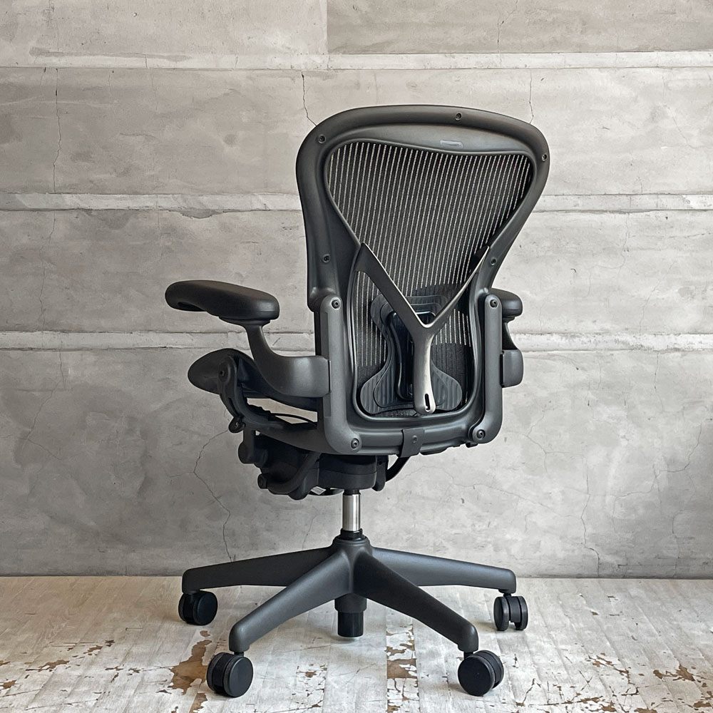 ハーマンミラー HermanMiller アーロンチェア ライト Aサイズ クラシックカーボンメッシュ ポスチャーフィット グラファイトベース アーム固定 ♪