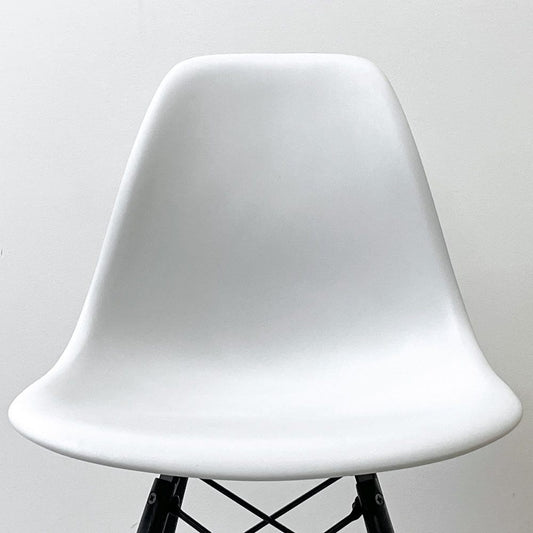 ハーマンミラー HermanMiller サイドシェルチェア ドゥエルレッグ DSW アルパイン × エボニー ポリプロピレン製 イームズ ミッドセンチュリー C ●