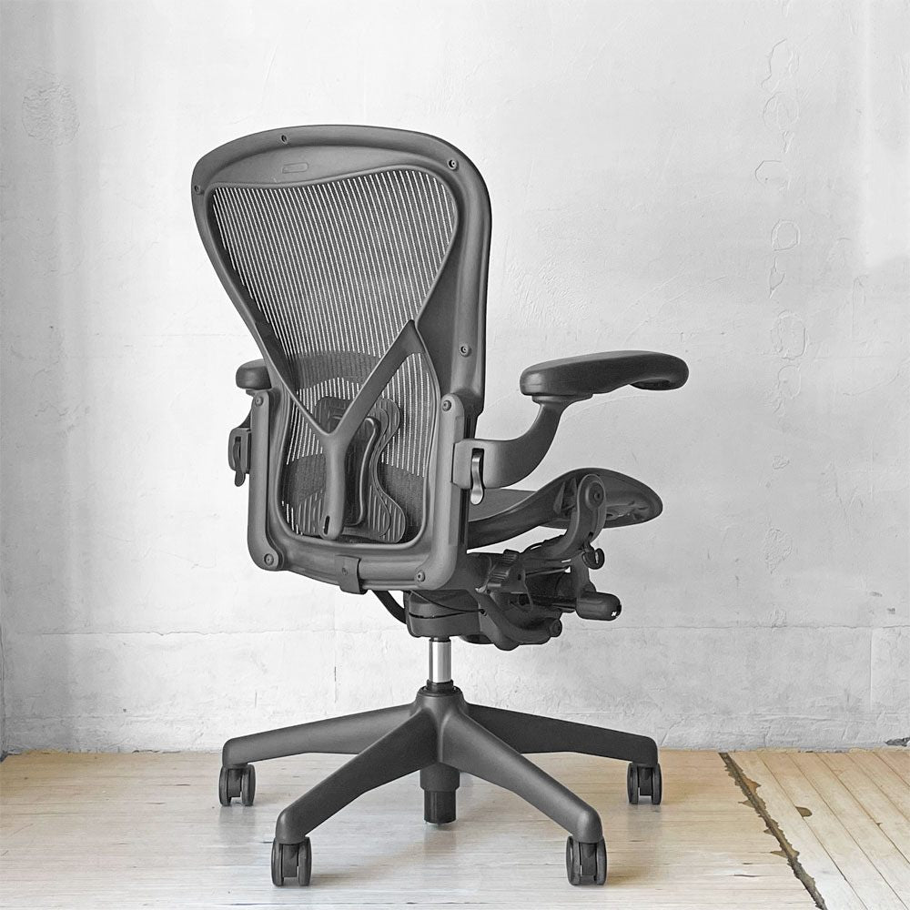ハーマンミラー Herman Miller アーロンチェア クラシック Bサイズ ポスチャーフィット フル装備 グラファイトベース デスクチェア オフィスチェア ★