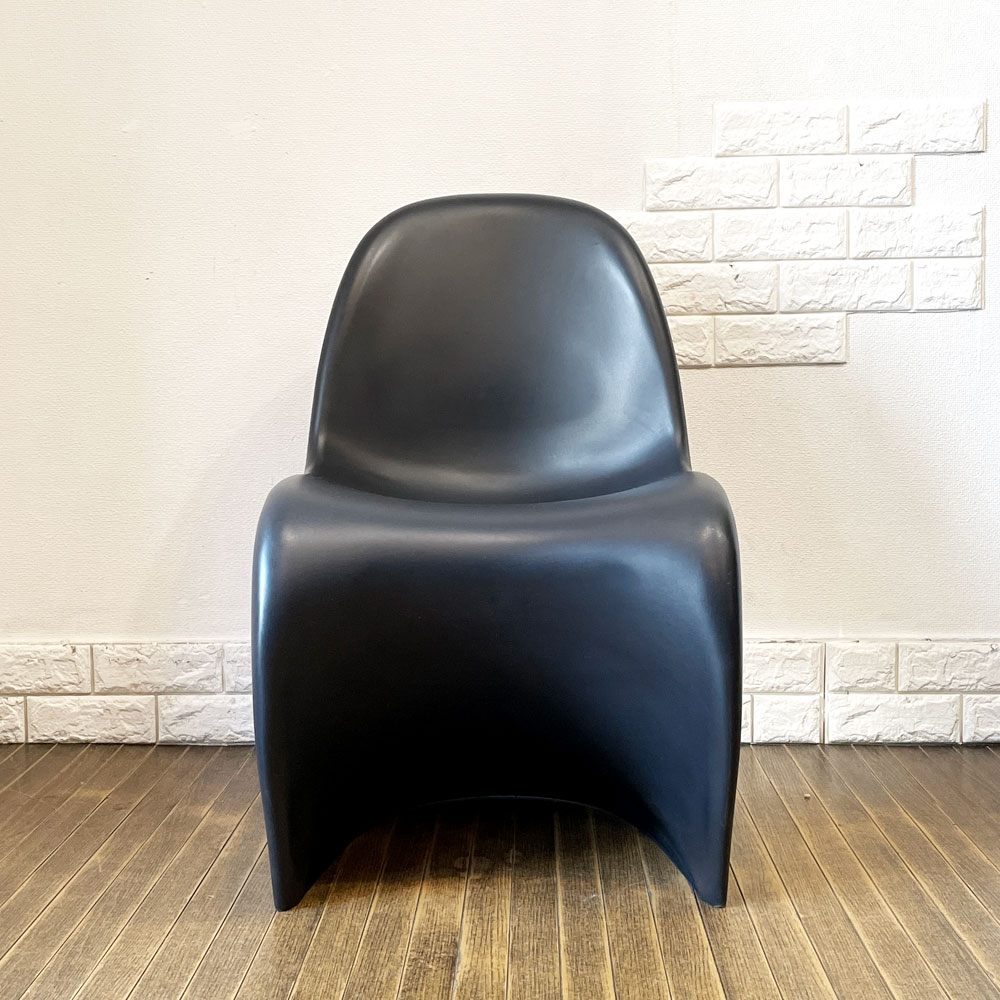 ヴィトラ vitra パントンチェア ダイニングチェア スタッキングチェア ディープブラック ヴェルナー・パントン Panton ミッドセンチュリー スペースエイジ B ◎