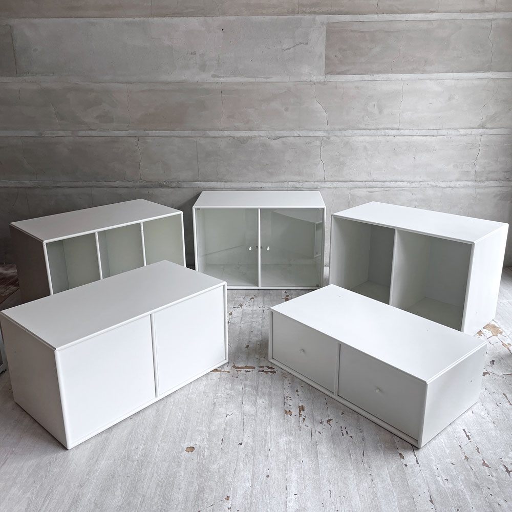 モンタナ MONTANA システムシェルフユニット SYSTEM SHELF UNIT ホワイト 5ユニット キャビネット 木製扉+ガラス扉+ドロワー+シェルフ2種 デンマーク ♪