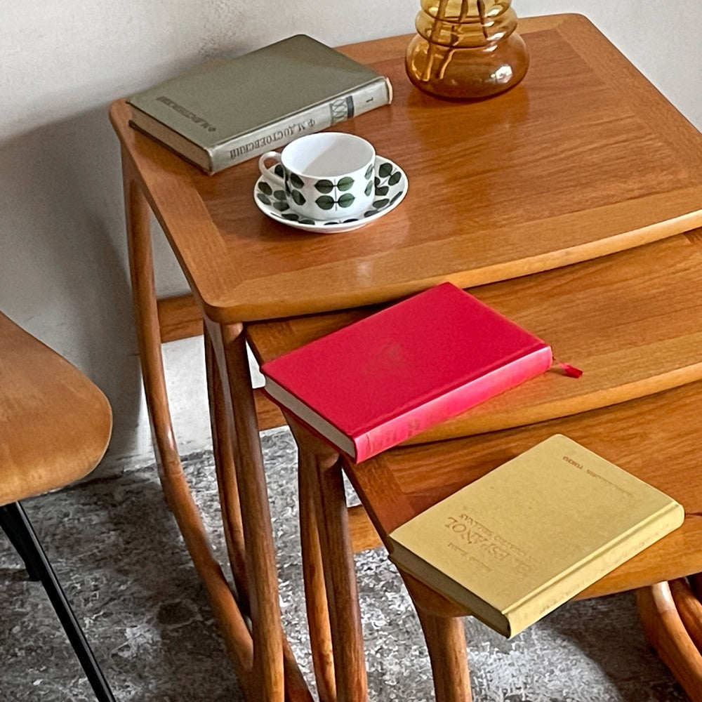 ネイサンファニチャー NATHAN Furniture バーリントン Burlington ネストテーブル チーク材 3連 入れ子式 UKビンテージ ■