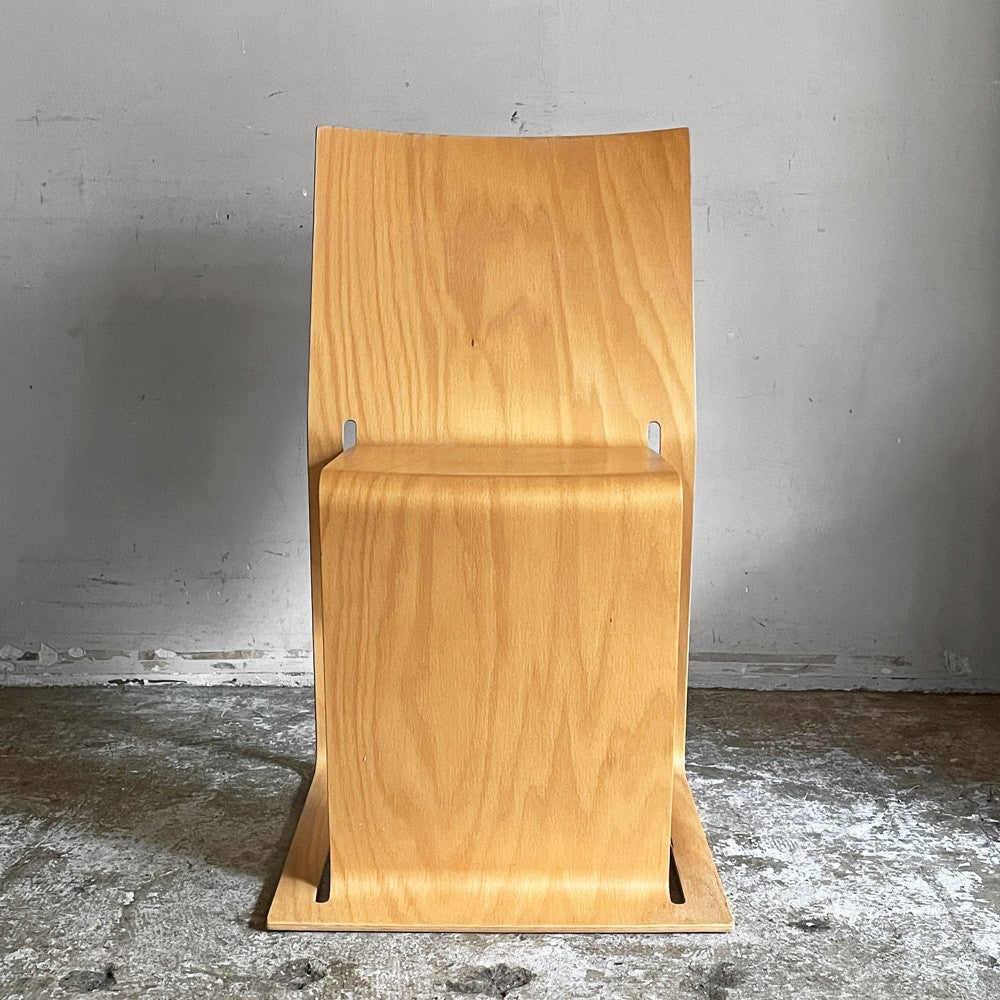 アイフォーム Iform ヴォクシア Voxia エコ eco プライウッド ダイニングチェア 板座 スタッキング ピーター・カーフ peter kaepf スウェーデン 北欧家具 ■