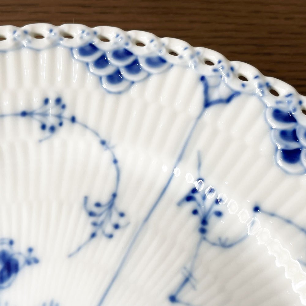 ロイヤルコペンハーゲン ROYAL COPENHAGEN ブルーフルーテッド フルレース プレート デンマーク 北欧食器 A ★