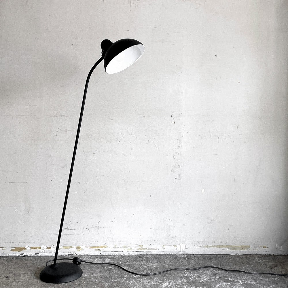 フリッツハンセン Fritz Hansen カイザーイデル KAISER IDELL フロアランプ 6556-F マットブラック スチール クリスチャン・デル 北欧 定価￥159,280- ■