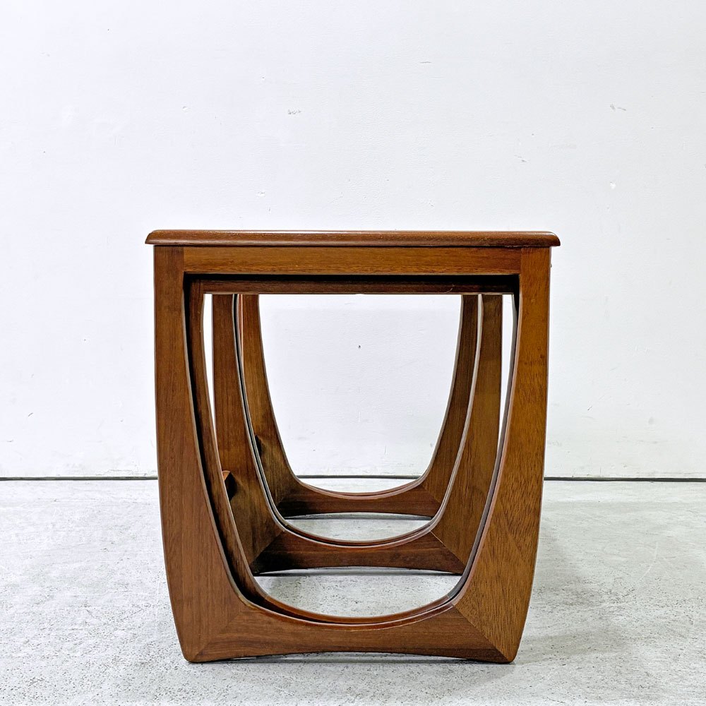 サンエルム・プロダクツ SUNELM Products チーク材 ネストテーブル スキーエンド 70's UKビンテージ 英国家具 ミッドセンチュリー ●